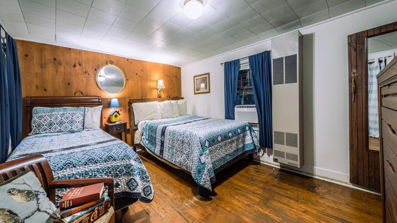 Log Cabin Motor Court Asheville Buitenkant foto