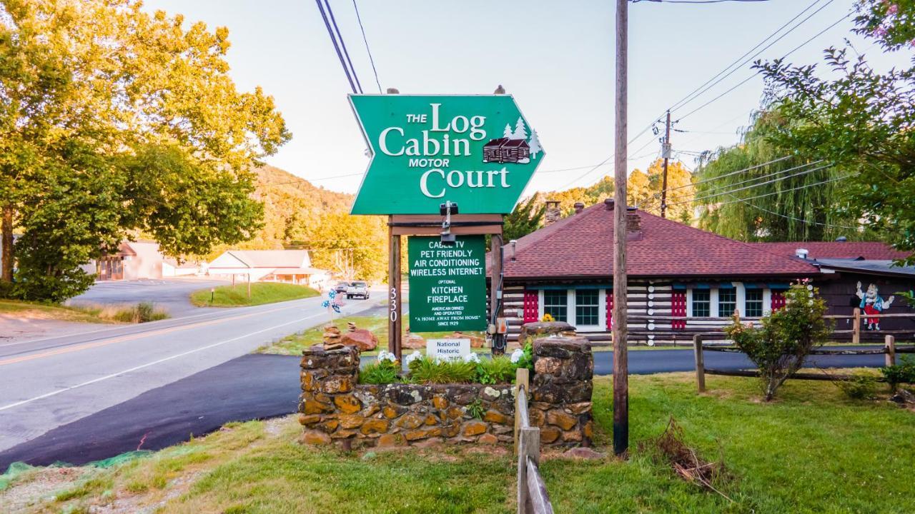 Log Cabin Motor Court Asheville Buitenkant foto