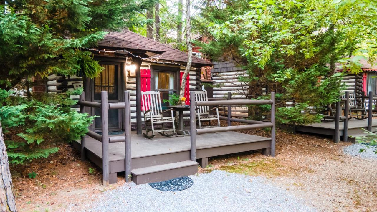 Log Cabin Motor Court Asheville Buitenkant foto