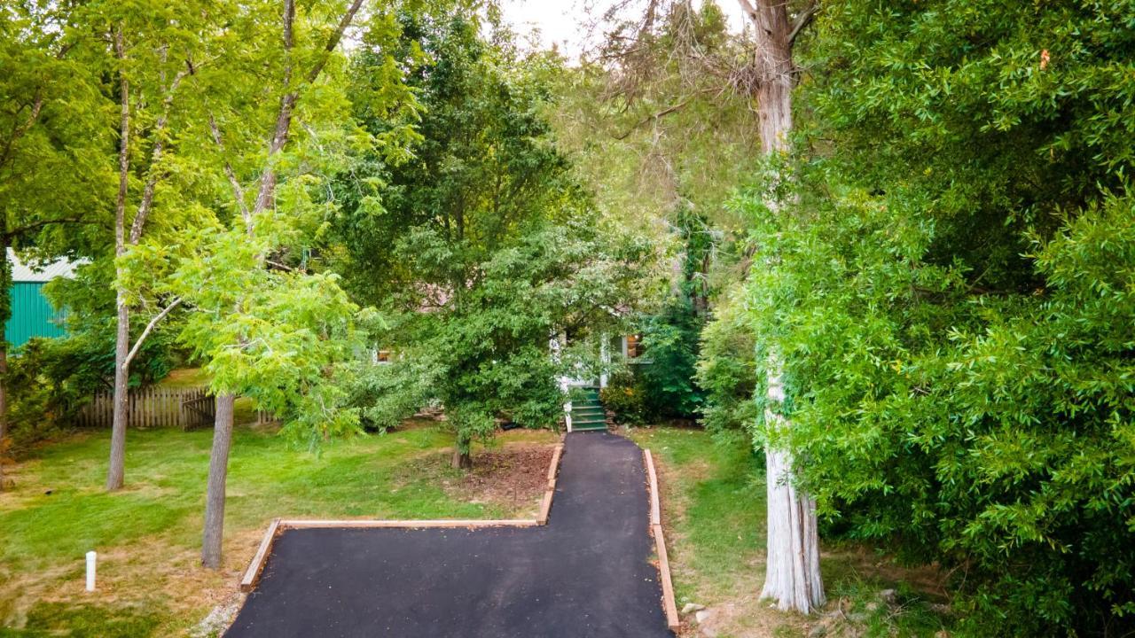 Log Cabin Motor Court Asheville Buitenkant foto