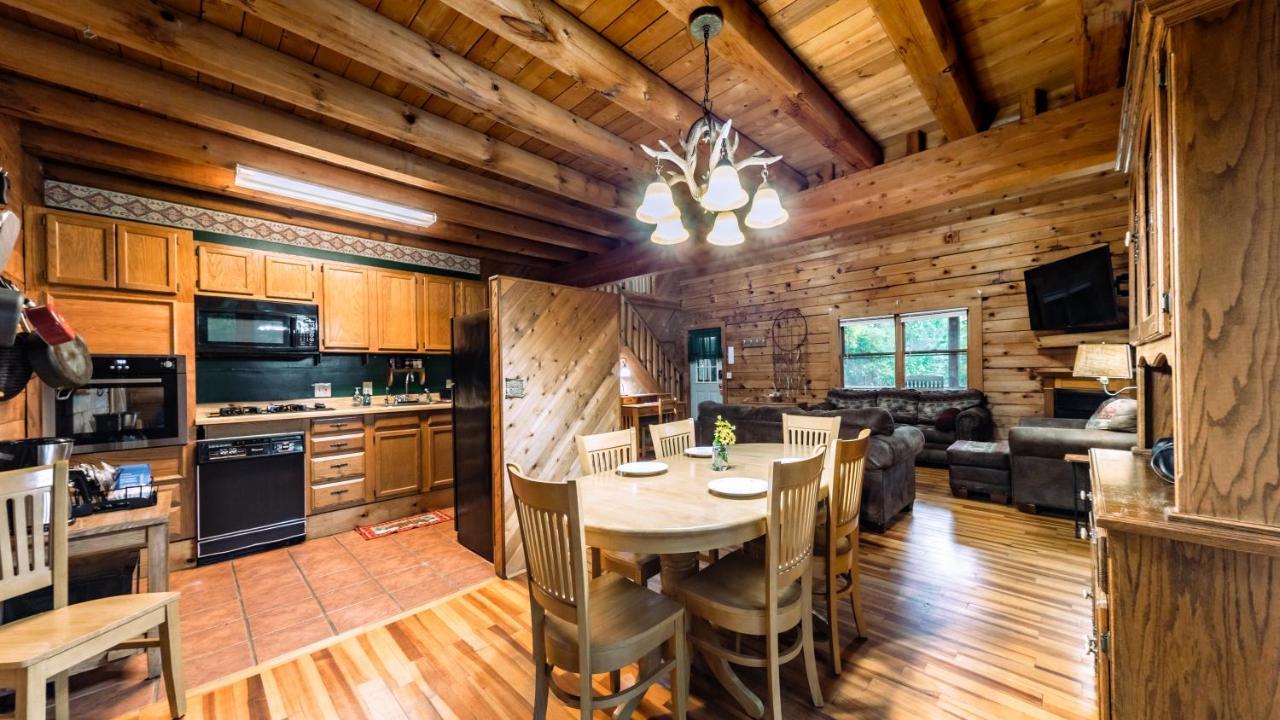Log Cabin Motor Court Asheville Buitenkant foto