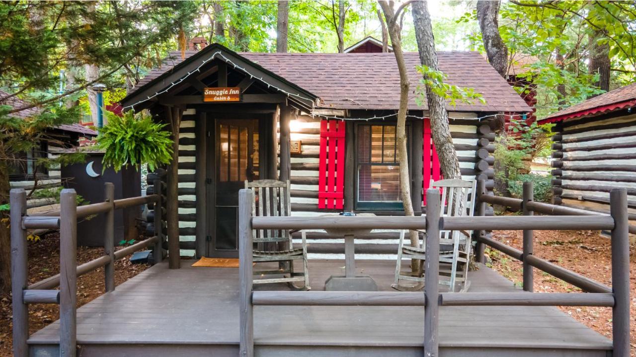 Log Cabin Motor Court Asheville Buitenkant foto