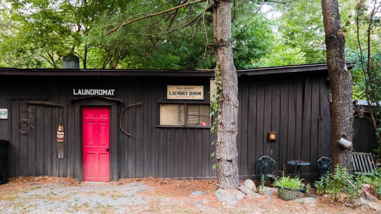 Log Cabin Motor Court Asheville Buitenkant foto